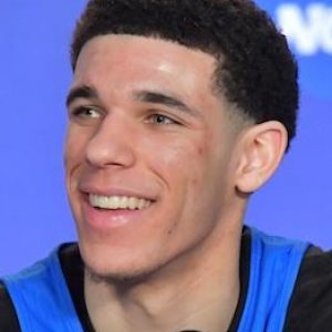 Lonzo Ball Hilariously Roasts Dad LaVar In New Commercial