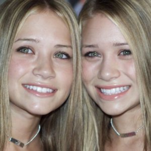 The Truth About the Olsen Twins' Childhood - ZergNet