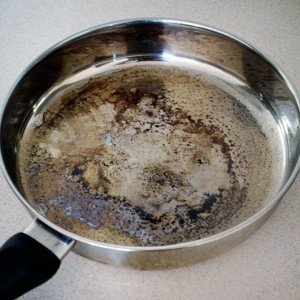 How to Clean Burnt Pots and Scorched Pans