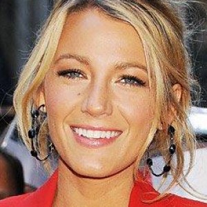 10 Tallest Actresses in Hollywood - ZergNet