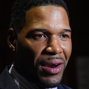 Michael Strahan Loses Part of Finger in Accident