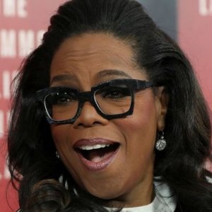 Oprah Winfrey Explains Obsession with Luxurious Bathtubs - ZergNet