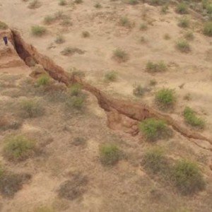 Massive Crack Discovered In Arizona Desert