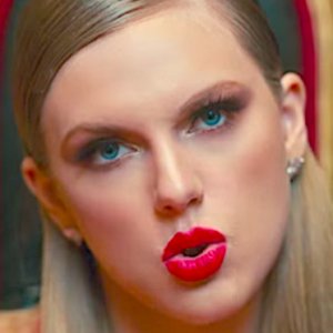 Small Details You Missed in Taylor Swift's New Video