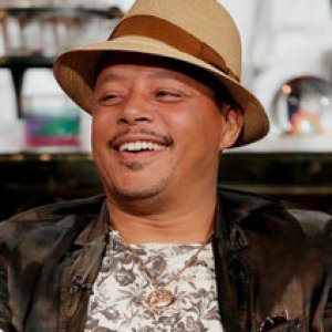 Terrence Howard's Colorful Views on Plastic Surgery - ZergNet