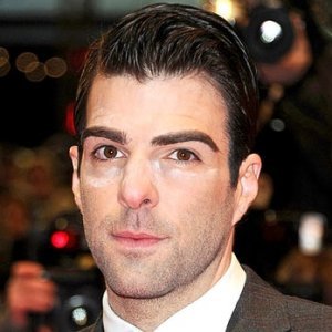 15 Embarrassing Celebrity Makeup Malfunctions