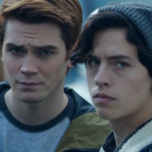 The Untold Truth of 'Riverdale' - ZergNet