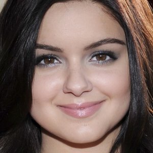 Ariel Winter Slams Paparazzi Who 'Ruined' Her First Day at UCLA