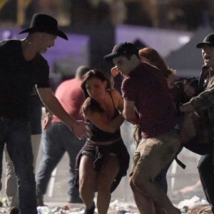 Las Vegas Gunman Shot at SWAT Team Through Hotel Room Door