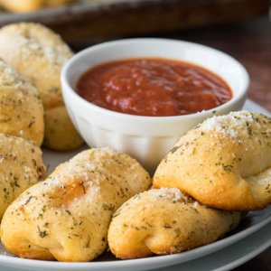 Crescent Roll Mozzarella Sticks - ZergNet