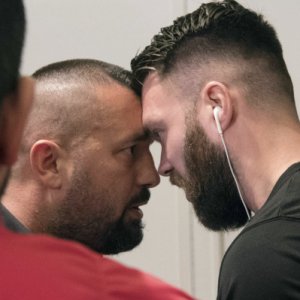 Boxing Press Conference Descends Into Chaos - ZergNet