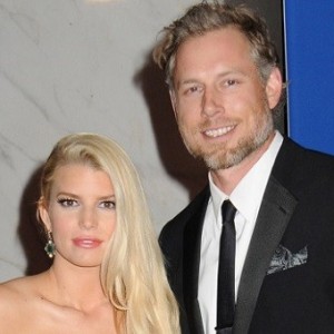 Jessica Simpson Gets Married - ZergNet