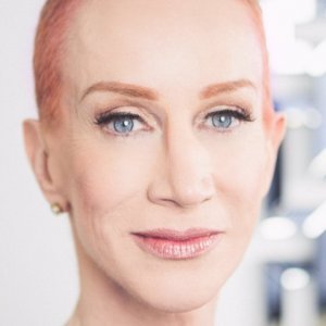 Kathy Griffin Debuts Short Hairdo After Shaving Head