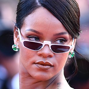 This Rihanna Look-Alike Is Fooling Even Her Biggest Fans - ZergNet
