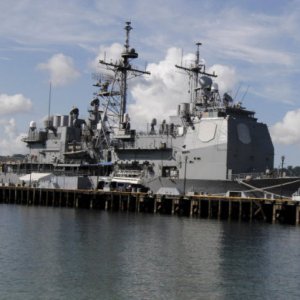 Crew Monitoring North Korea Call USS Shiloh a 'Floating Prison' - ZergNet