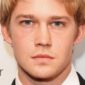 Who is Taylor Swift's New Boyfriend Joe Alwyn?