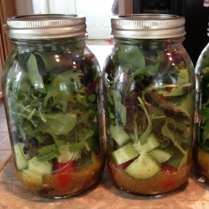 9 Gorgeous Mason Jar Salads To Make And Take With You For Lunch