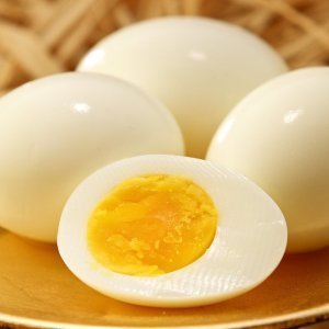 How to Make Hard Boiled Eggs Easy to Peel