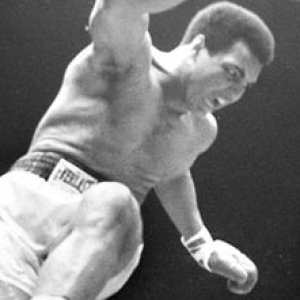 The Time Muhammad Ali Took On Mixed Martial Artist Antonio Inoki