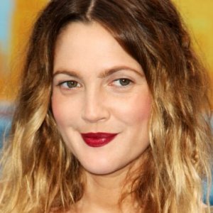 The Real Reason You Don't Hear About Drew Barrymore Anymore - ZergNet