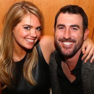Justin Verlander and Kate Upton Share a Moment - ZergNet