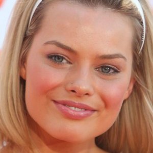 The Stunning Transformation of Margot Robbie