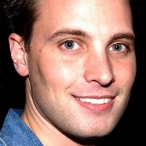 Music Stars You Didn't Know Were Dead - ZergNet