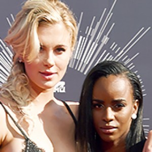 Ireland Baldwin & Girlfriend Walk the Red Carpet Together