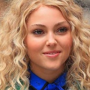 Top 15 Curly Hairstyles