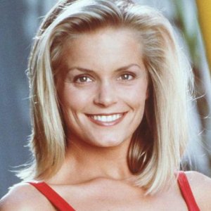 The Cast of the Original ‘Baywatch’ Today - ZergNet