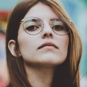 7 Things Every Woman Secretly Does, But Would Never Admit - ZergNet