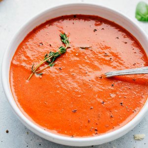 The Best Ever Roasted Tomato Basil Soup - ZergNet