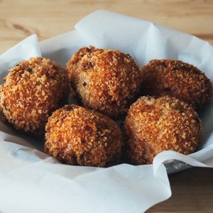 17 Crowd-Pleasing Holiday Appetizers - ZergNet