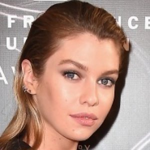 The Truth About Being a Victoria's Secret Model - ZergNet