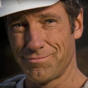 The Truth About 'Dirty Jobs' Host Mike Rowe - ZergNet