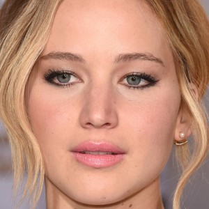 Jennifer Lawrence Spreads Holiday Cheer on Christmas Eve