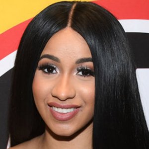 Cardi B's Best Instagram Photos Of 2018 - ZergNet