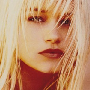 These Celebs Were Models Before Becoming Famous - ZergNet