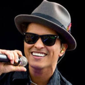 The Truth About Bruno Mars - ZergNet