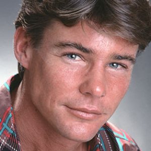 'Airwolf' Star Jan-Michael Vincent Dead at 74 - ZergNet