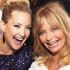 Kate & Goldie Step Out Together Looking Amazing - ZergNet