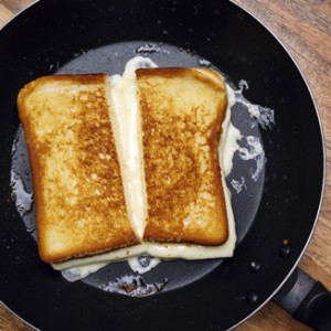 You Have to Try Cauliflower Bread Grilled Cheese - ZergNet