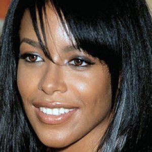 Surprising Details We Wish We Knew About Aaliyah Before She Died - ZergNet