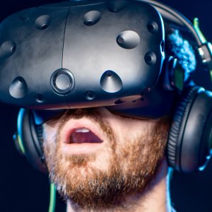 People Who Got Seriously Hurt Playing VR Games