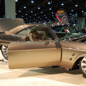 Imposter 1965 Chevy Impala Wins Top Hot Rod Prize