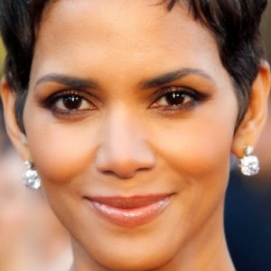 15 Rich & Famous People Who Were Once Homeless