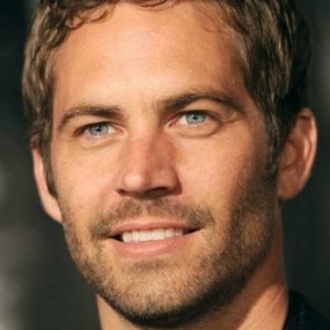 Celebs Who Tragically Died in Horrible Accidents - ZergNet