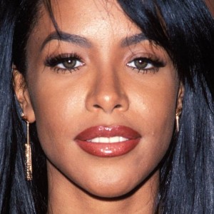 10 Famous Musicians Who Died Tragically In Plane Crashes