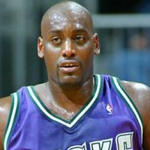 Sports Icons Who've Died in 2015