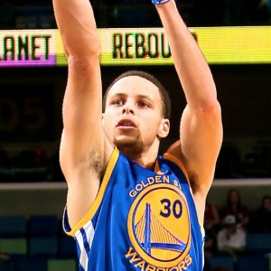 Steph Curry Drains 77 Straight 3-Pointers